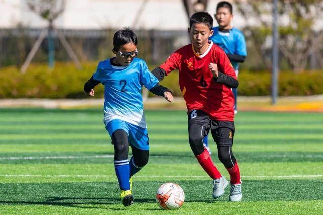 2025年欧洲足坛夏窗:英超创纪录 红军包揽前3